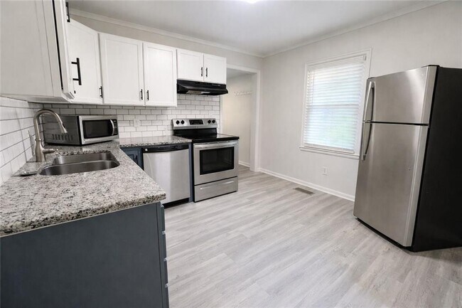 Building Photo - 610 Wilshire Ave