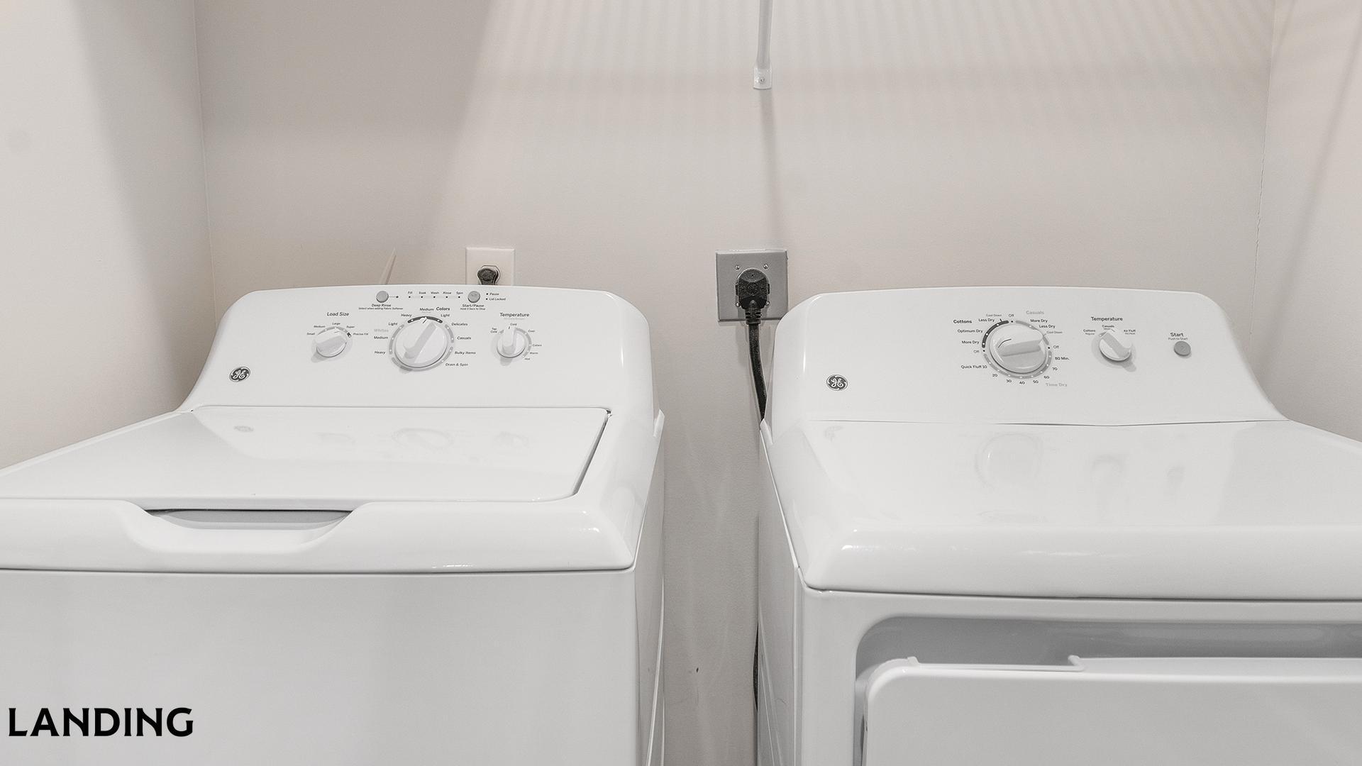 Building Photo - 1270 Hillcrest Dr