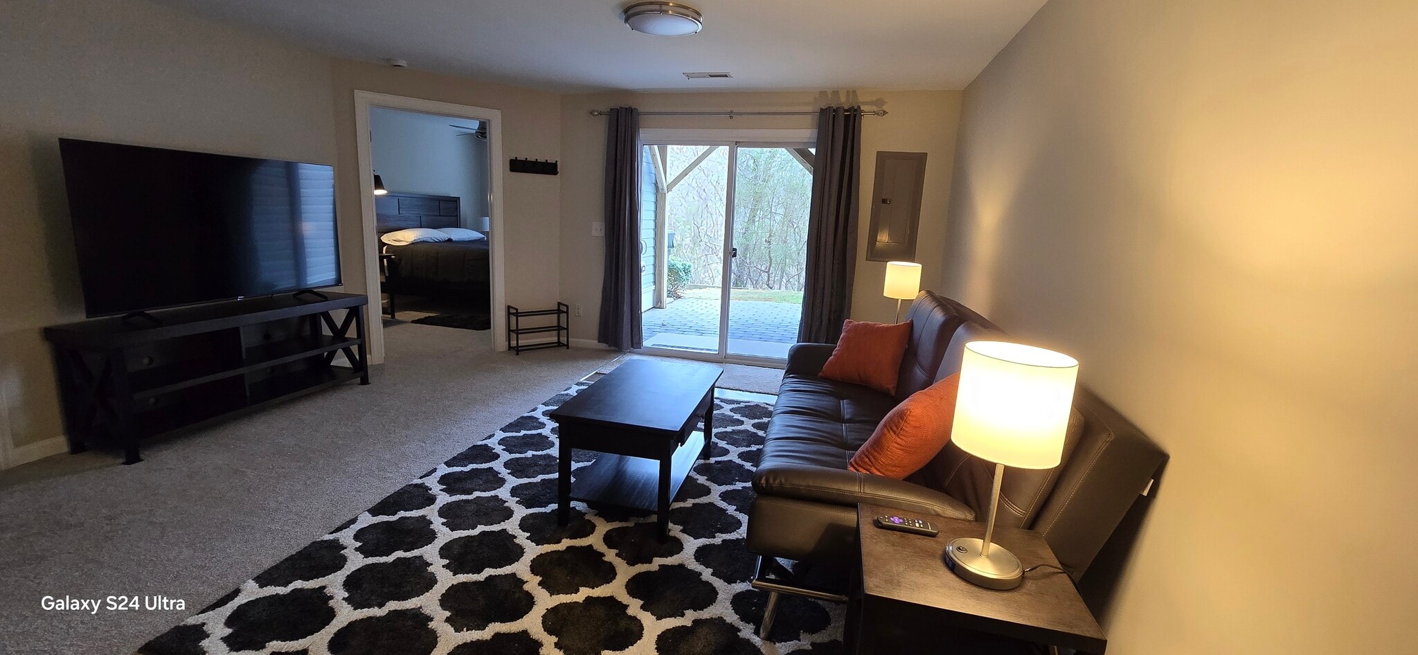 Building Photo - 14423 Hamletville St