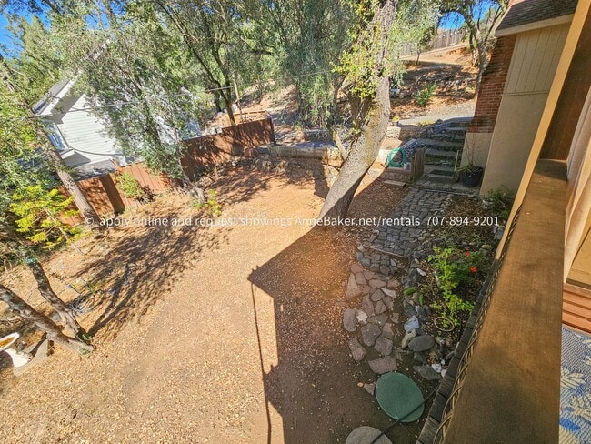 Building Photo - Exquisite Home among the Oak Trees