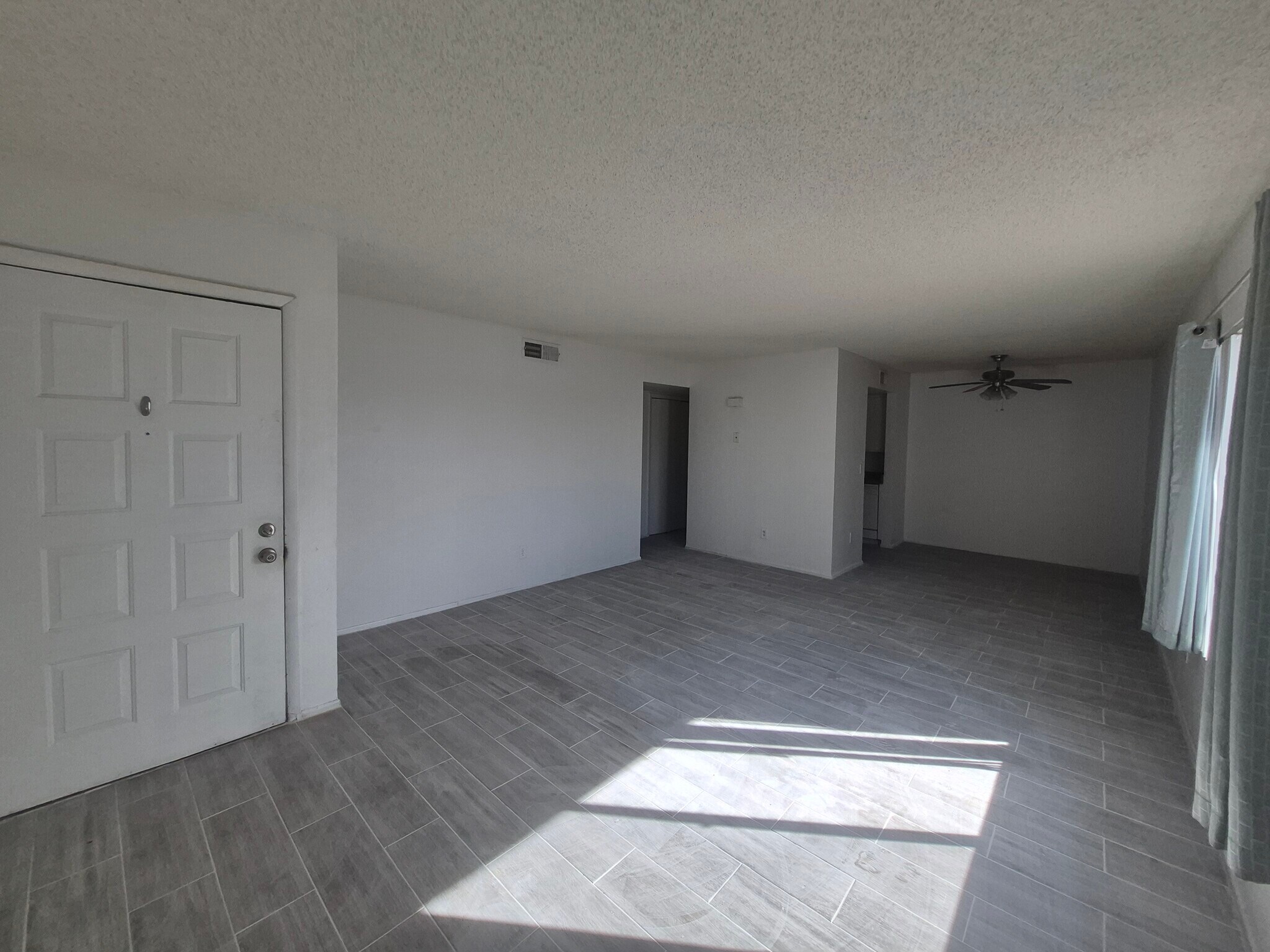 Building Photo - 851 S Horne St