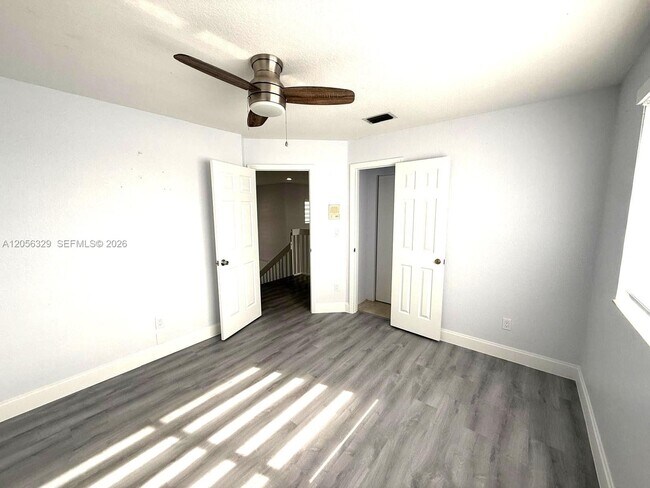 Building Photo - 9352 SW 155th Ave