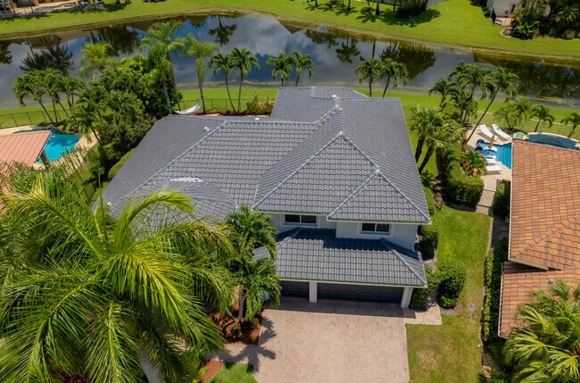 Building Photo - 10849 Bal Harbor Dr