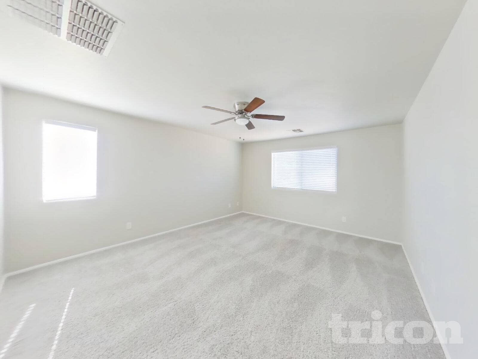 Building Photo - 4151 E Aragonite Ln