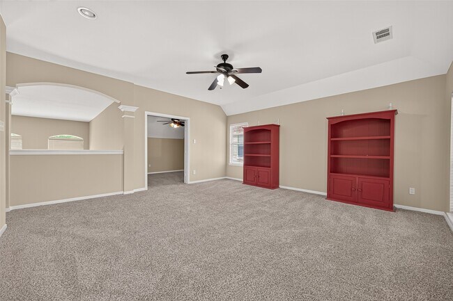 Building Photo - 18515 Autumn Park Dr