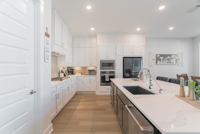 Building Photo - 8030 Allston Vlg Trl