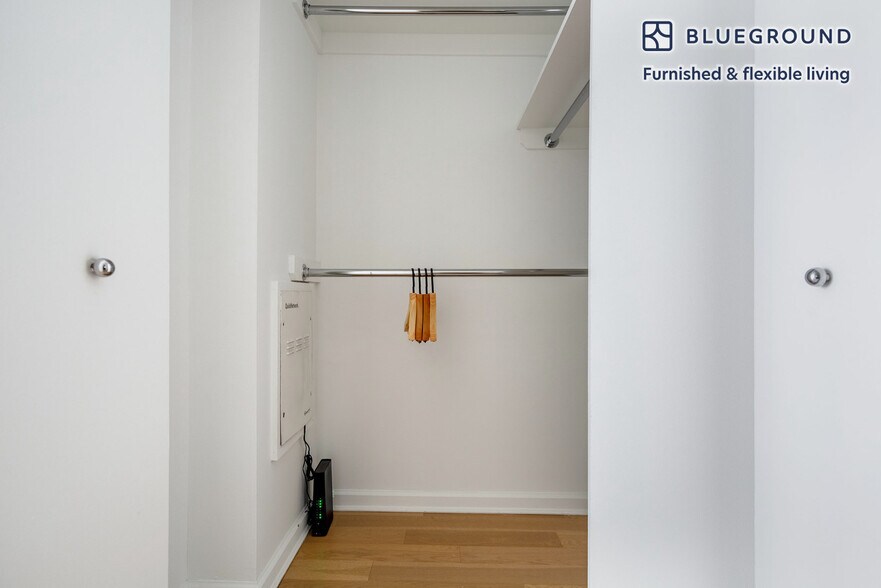 Building Photo - 535 W 23rd St