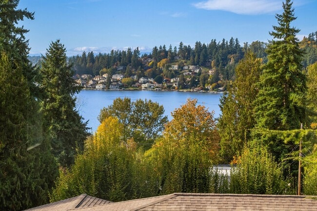 Building Photo - 4bd/3.5ba Kirkland House