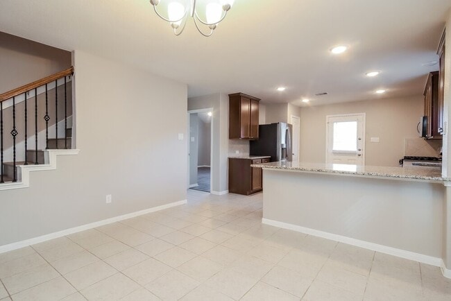 Building Photo - 5107 Gulf Stream Ln