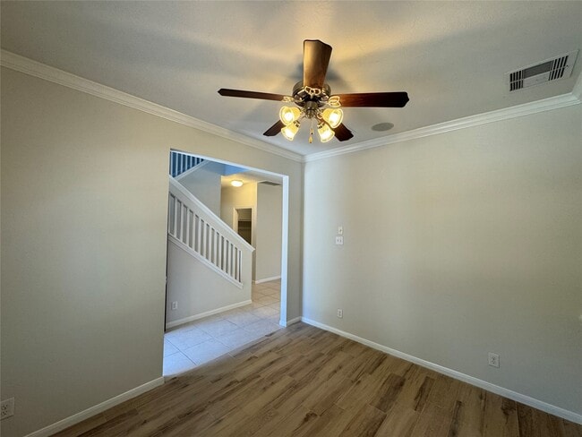 Building Photo - 8107 Gran Villa Dr