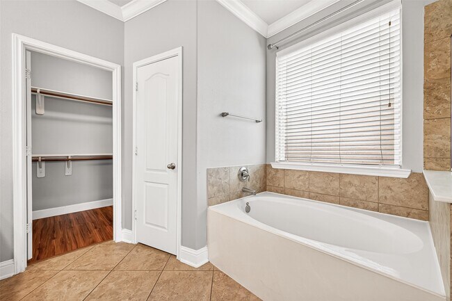 Building Photo - 20706 Calloway Crest Ct