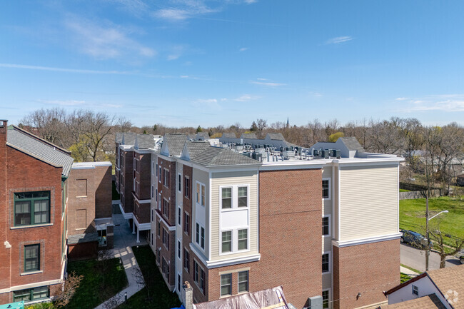 Building Photo - Westminster Commons