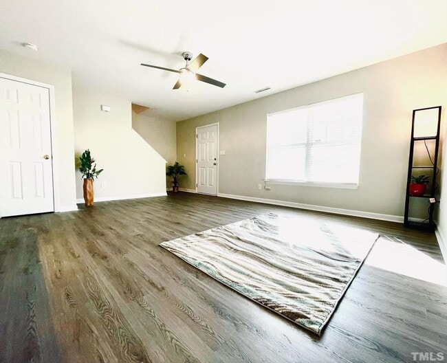 Building Photo - Comfortable 3BD, 2.5BA Raleigh Home with a 1-Car Attached Garage in an HOA Community with Amenities