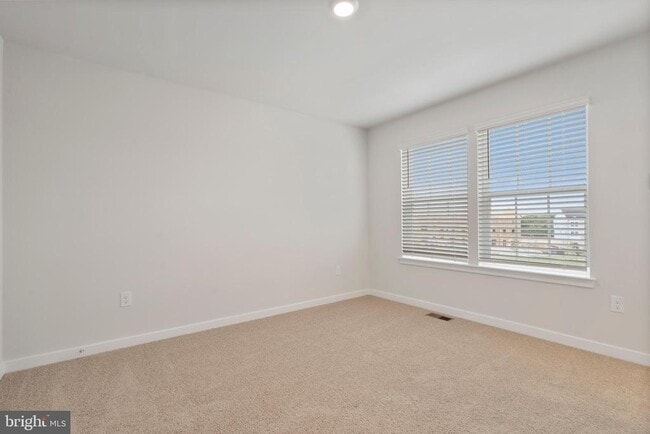 Building Photo - 16639 Green Glade Dr