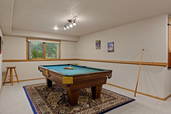 Building Photo - 23679 Dogleg Dr