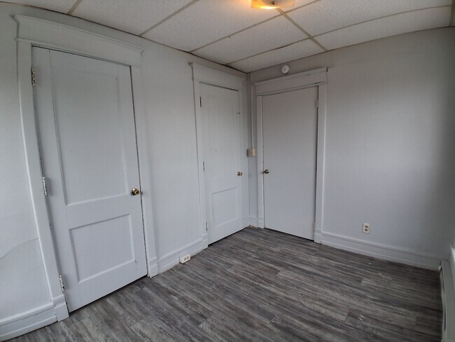 Building Photo - 425-3C Vermilion-N