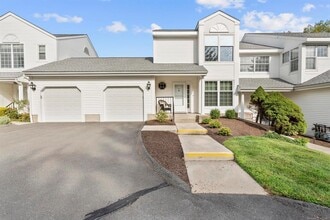 Building Photo - 103 The Arbors