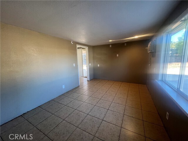 Building Photo - 6597 Sandy Ln