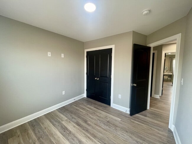 Building Photo - 143 Emanuel Ct