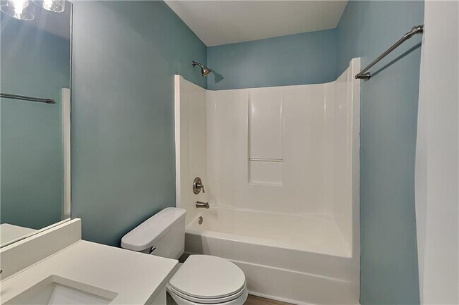 Building Photo - 327 Laurel Glen Crossing