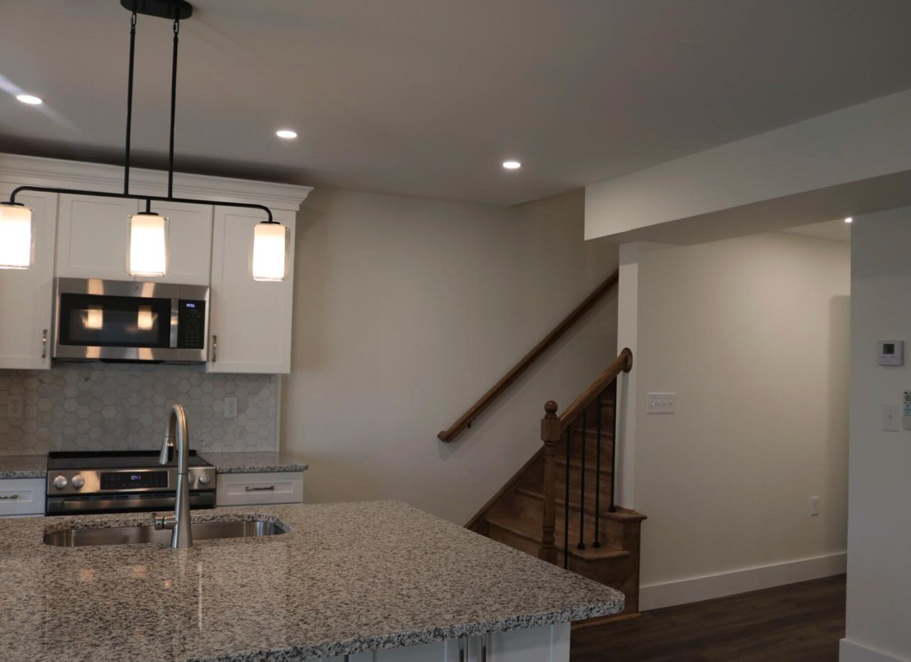 Building Photo - 108 W Market St