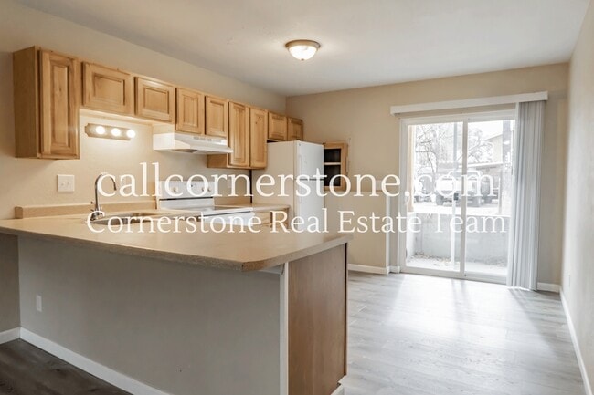 Building Photo - 625 Yuma St