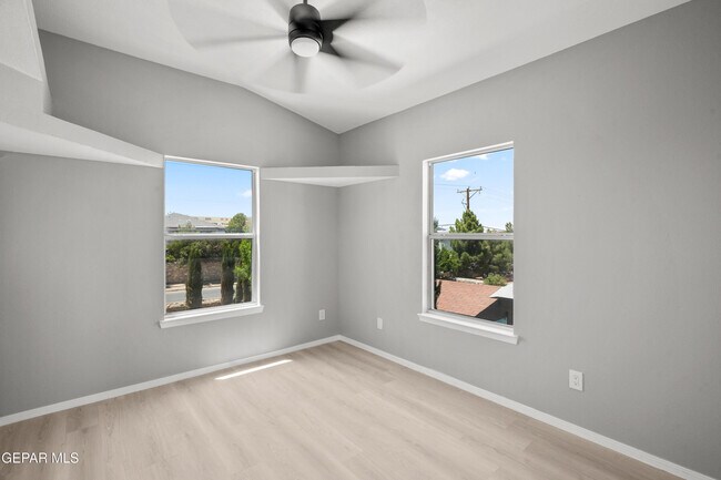 Building Photo - 3209 Tierra Ave Pl
