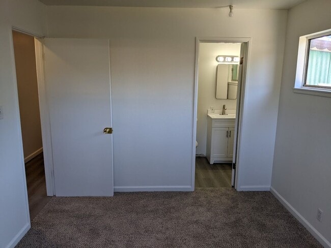 Building Photo - SANTA CLARA - updated 4 bedroom home