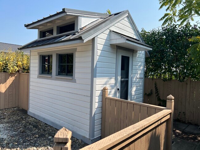 Garden shed - 21204 3rd Ave S