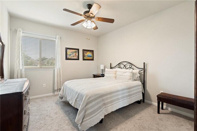 Building Photo - 601 Flag Ln