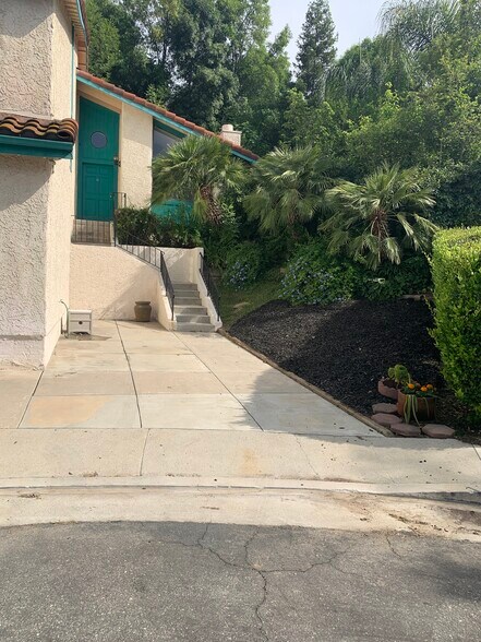 Extra parking low watering feature - 5246 Calderon Rd