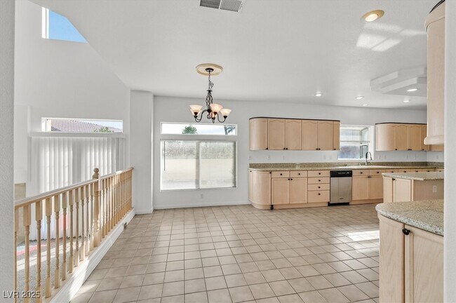 Building Photo - 8845 Zurich Ct