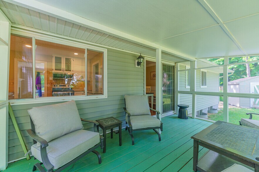 Building Photo - 15 Spa Cir