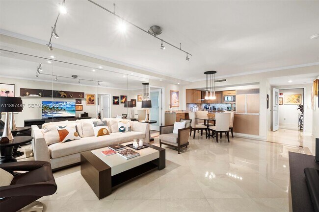 Building Photo - 1455 Ocean Dr