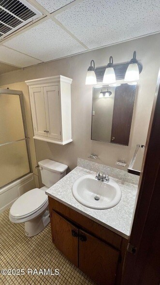 Building Photo - 715 Harding St