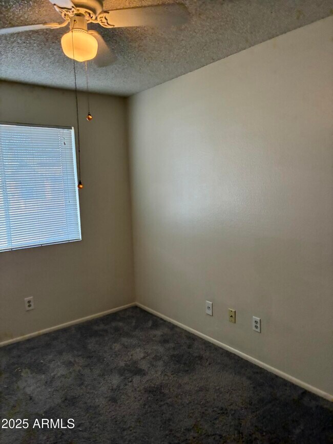 Building Photo - 2205 W Curry St