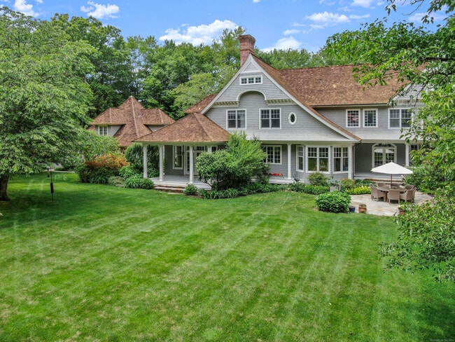 Building Photo - 7 Mayflower Ln