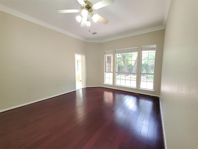 Building Photo - 11000 Rio Vista Dr