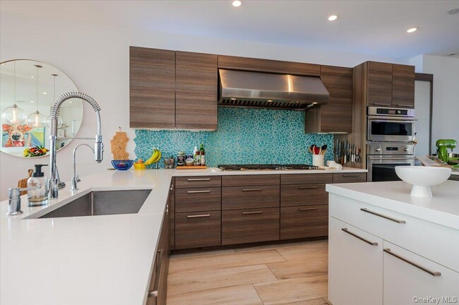 Building Photo - 11 Michigan St