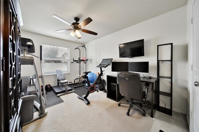 Building Photo - 5309 Larkin St