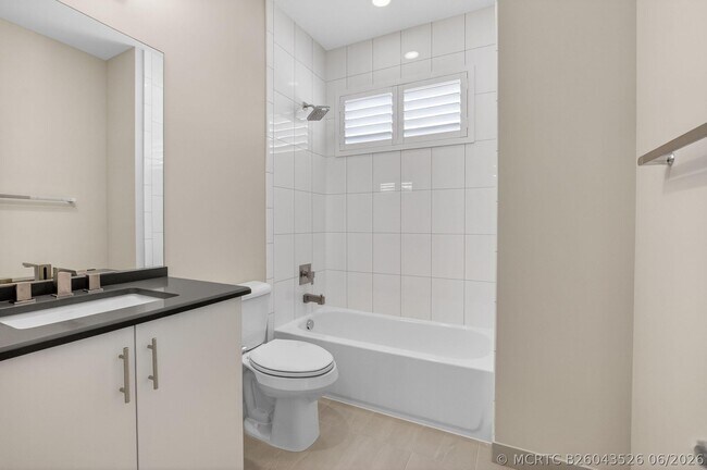 Building Photo - 17089 Rainbow Fls Trl