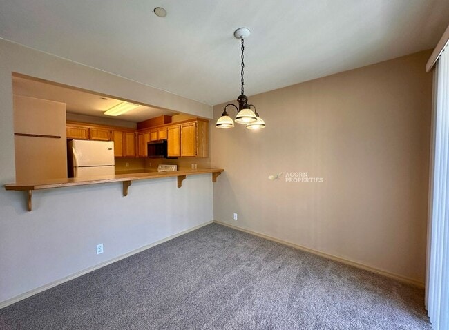 Building Photo - 1670 SW Mulberry Pl