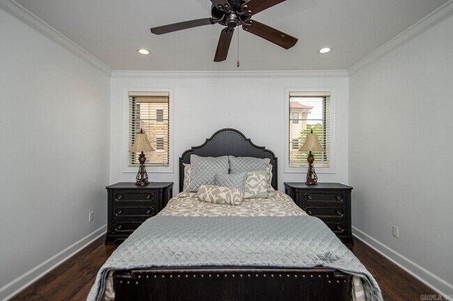 Building Photo - 601 Chenal Woods Dr