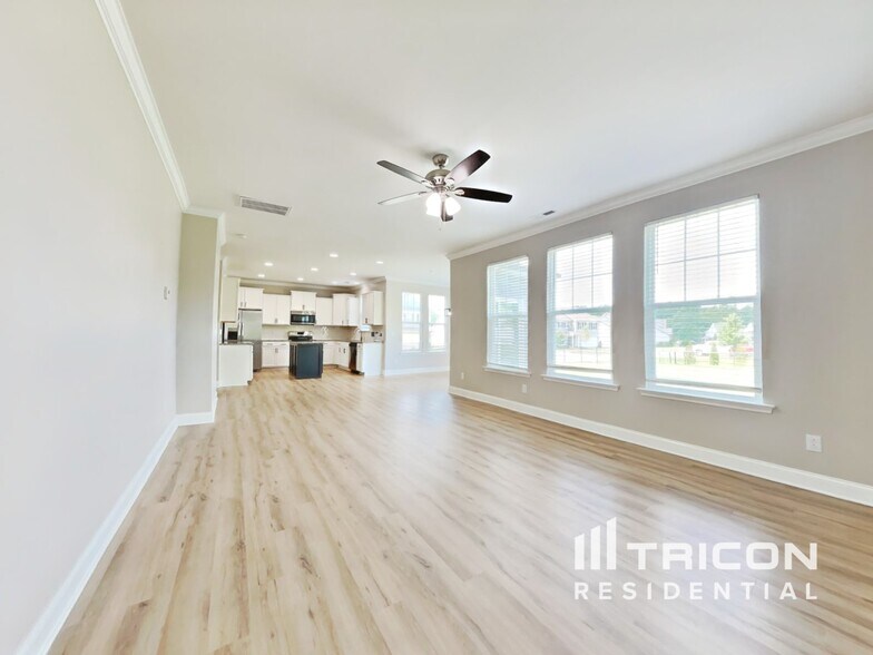 Building Photo - 50 Gallery Park Dr