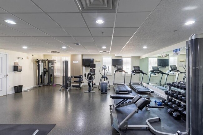 Building Photo - 628 Cleveland St