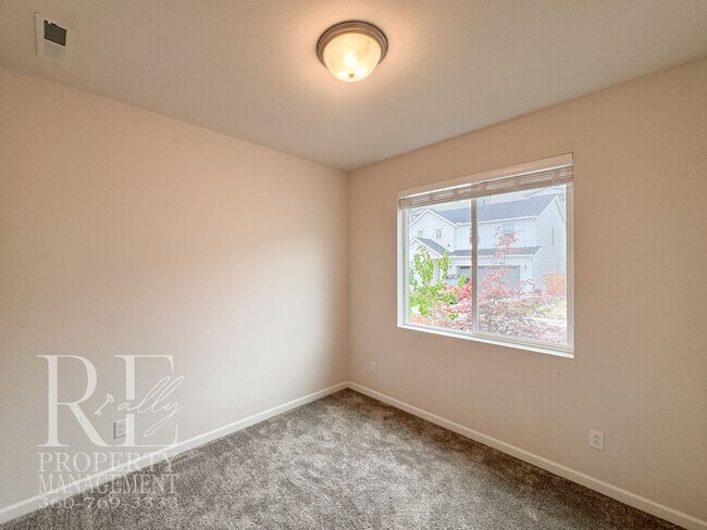 Building Photo - 10352 Chimes Pl NW