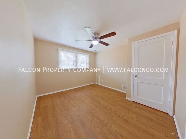Building Photo - 2431 Paseo Rd
