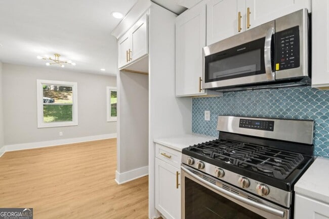 Building Photo - 2909 Diana Dr SW