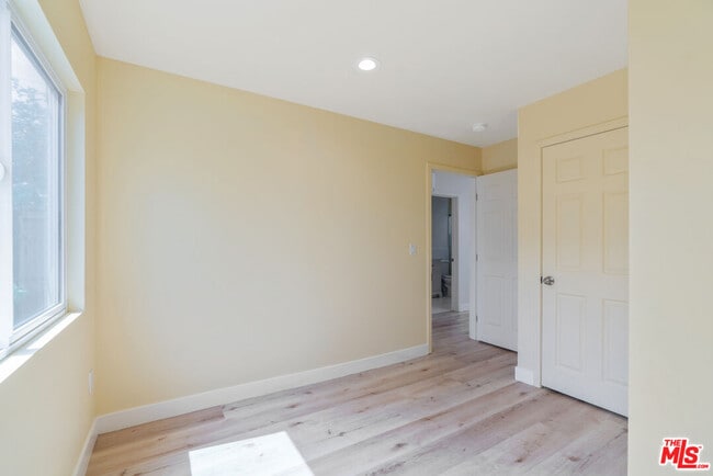 Building Photo - 2018 Forest Ave