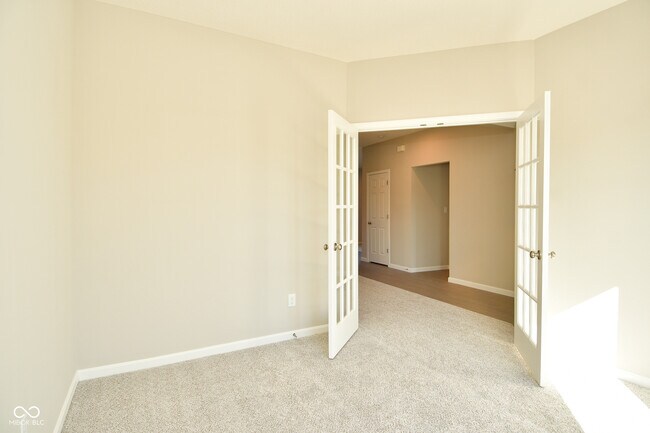 Building Photo - 9732 Evening Sky Way